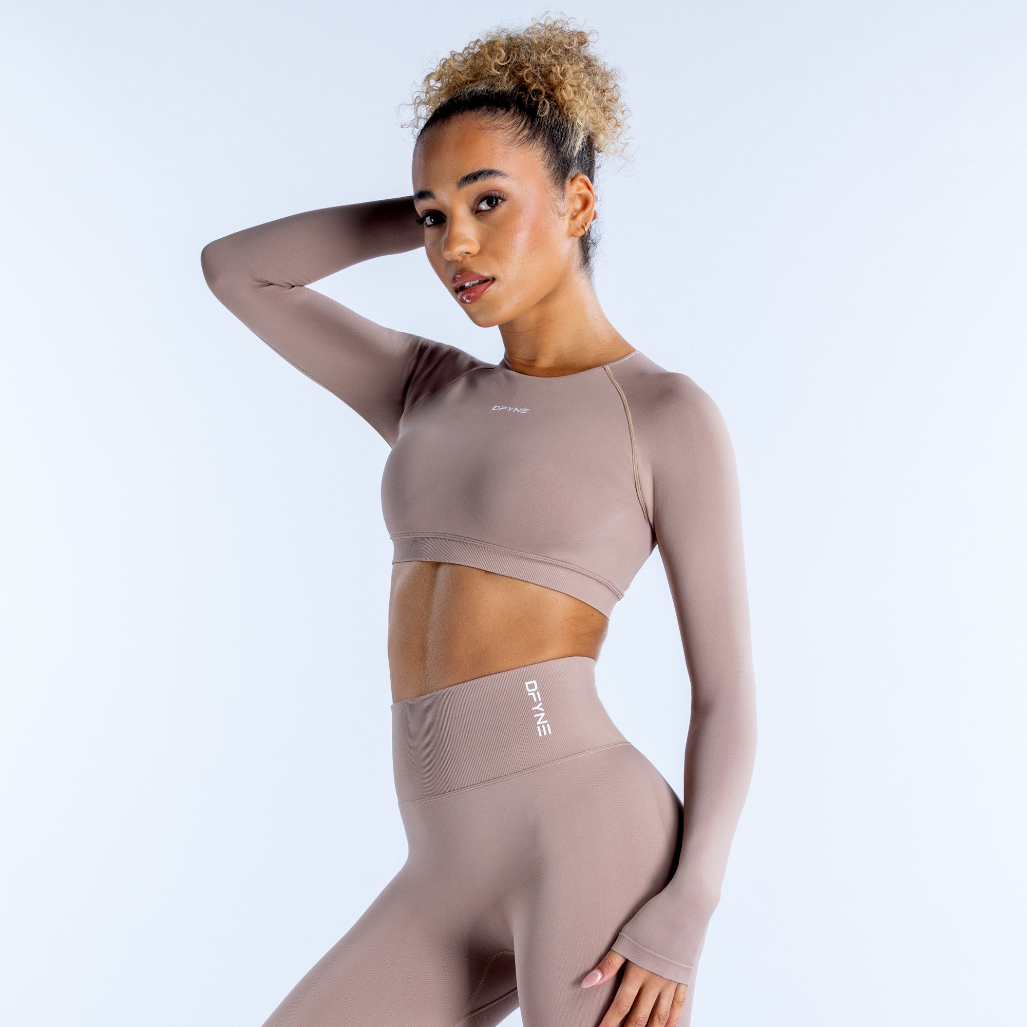 DFYNE Dynamic Long Sleeve Crop Felső Női Bézs | 29130-LGTR