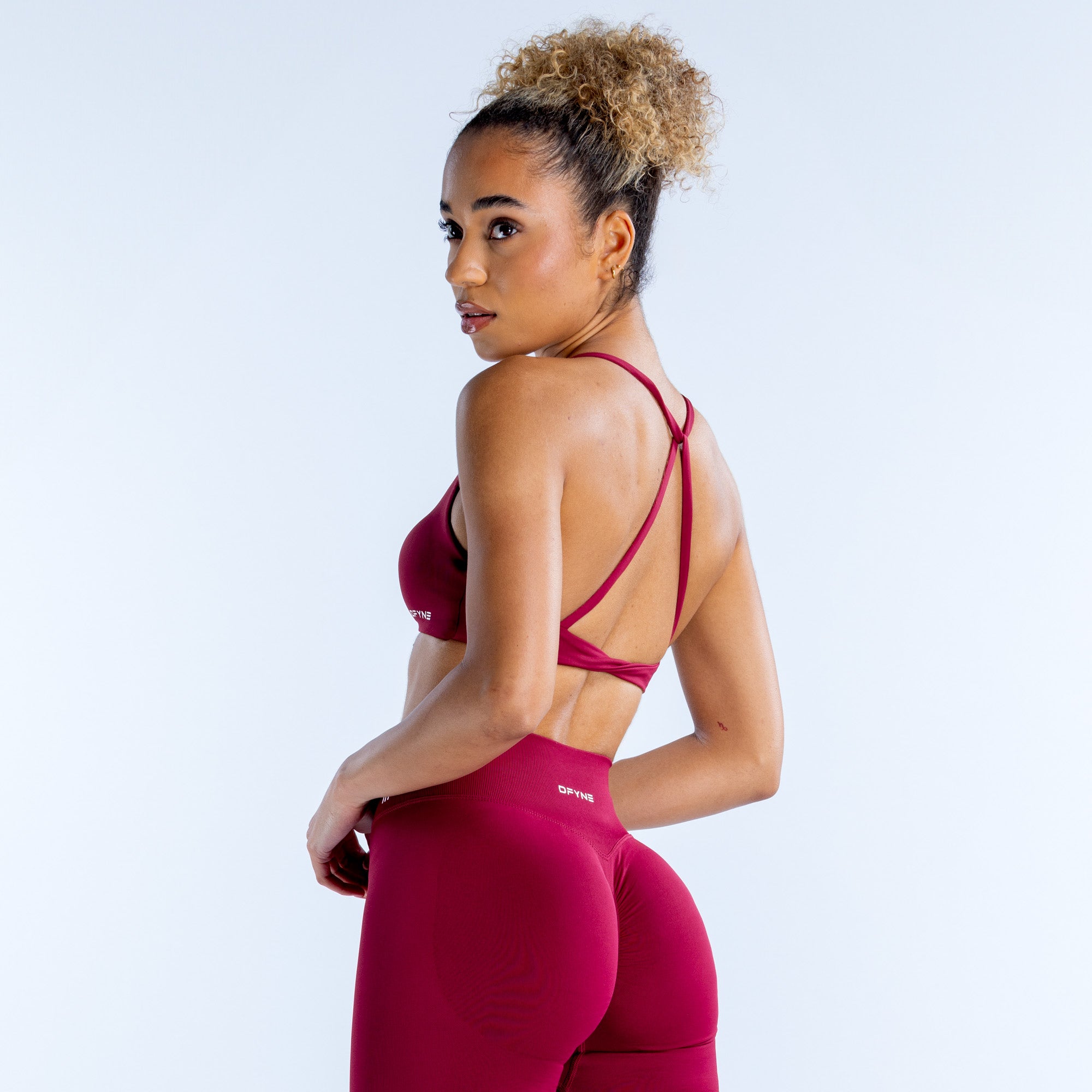 DFYNE Dynamic Twist Back Sport Melltartó Női Fukszia | 39018-SXTO