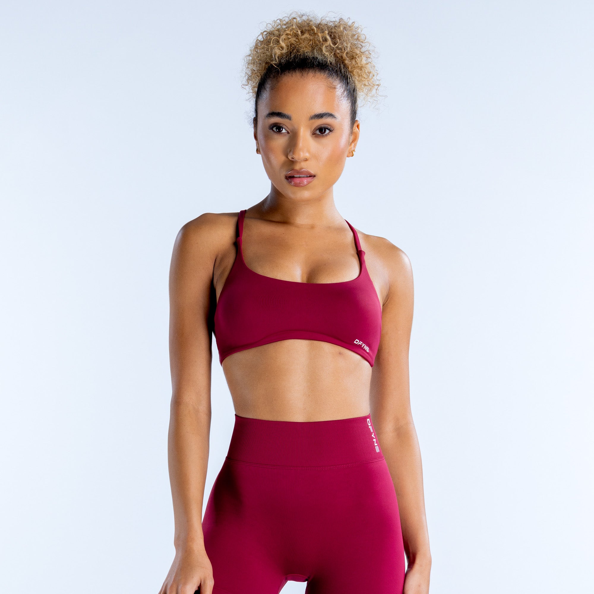 DFYNE Dynamic Twist Back Sport Melltartó Női Fukszia | 39018-SXTO