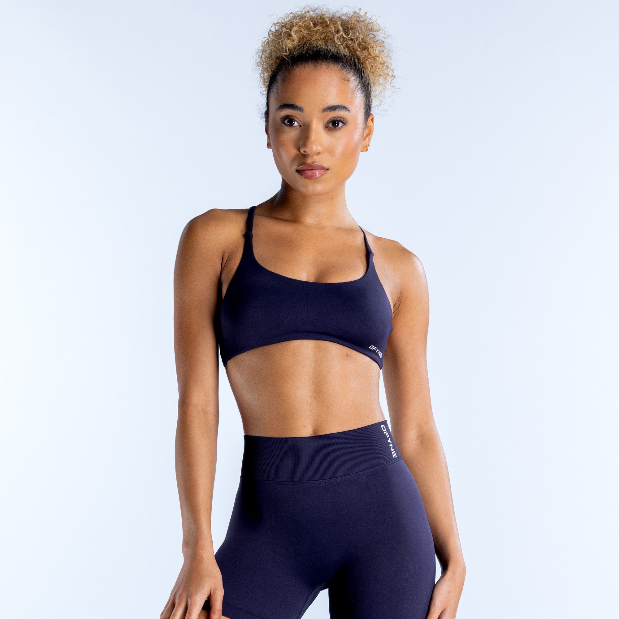 DFYNE Dynamic Twist Back Sport Melltartó Női Sötétkék | 96501-LPAC
