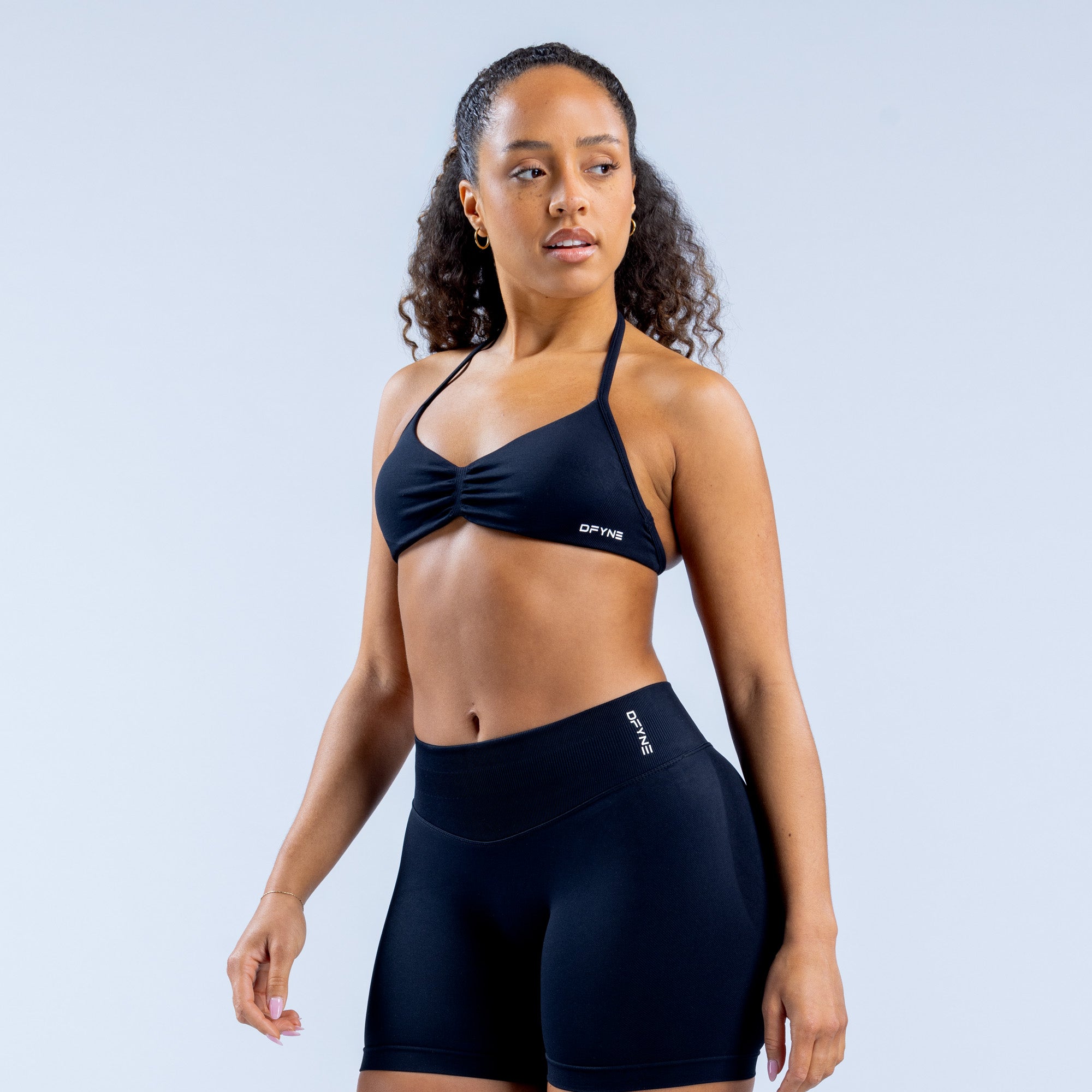 DFYNE Impact Strappy Sport Melltartó Női Fekete | 74960-QEOR