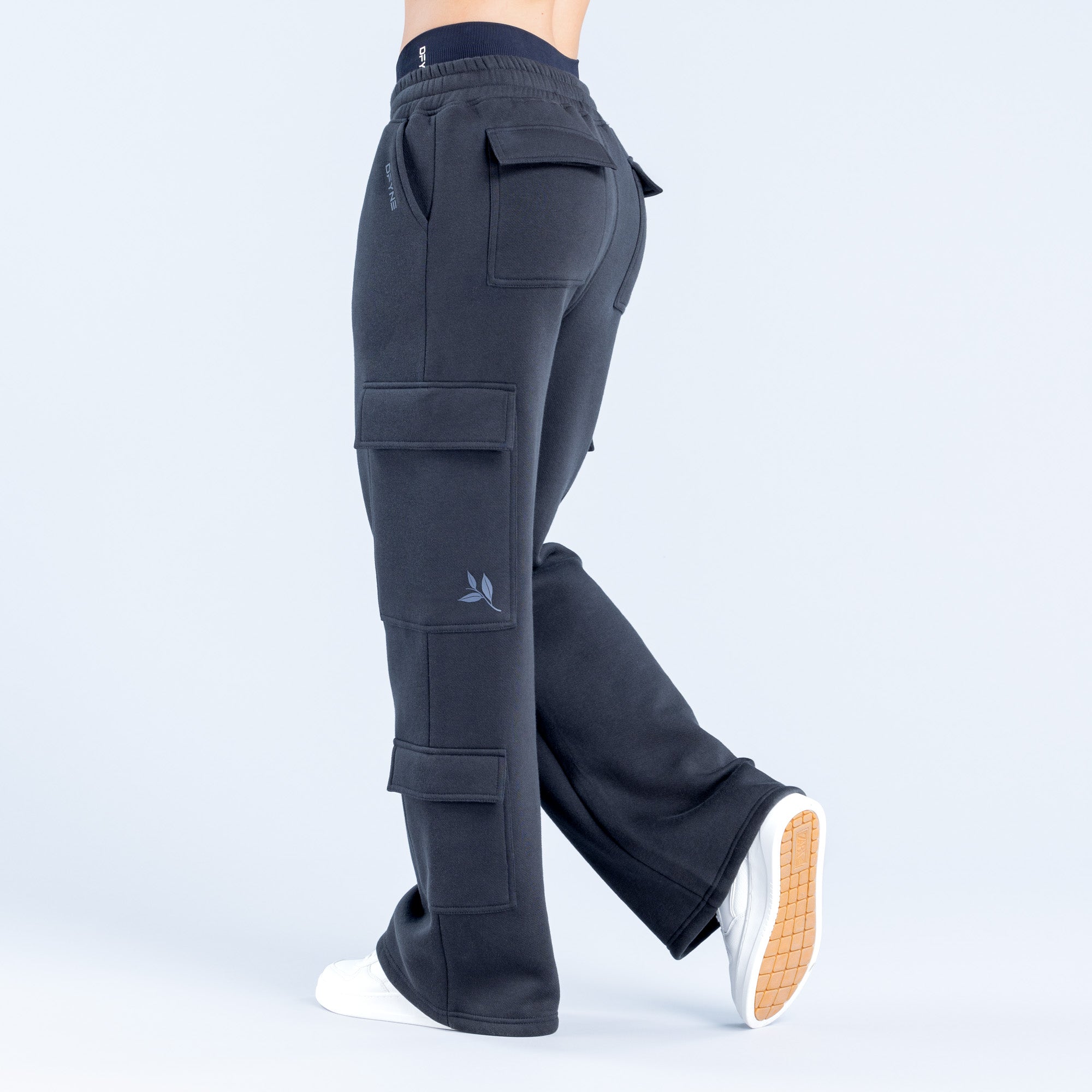 DFYNE Lanyi Edit Wide Leg Cargo Jogger Nadrág Női Fekete | 58372-GHDW