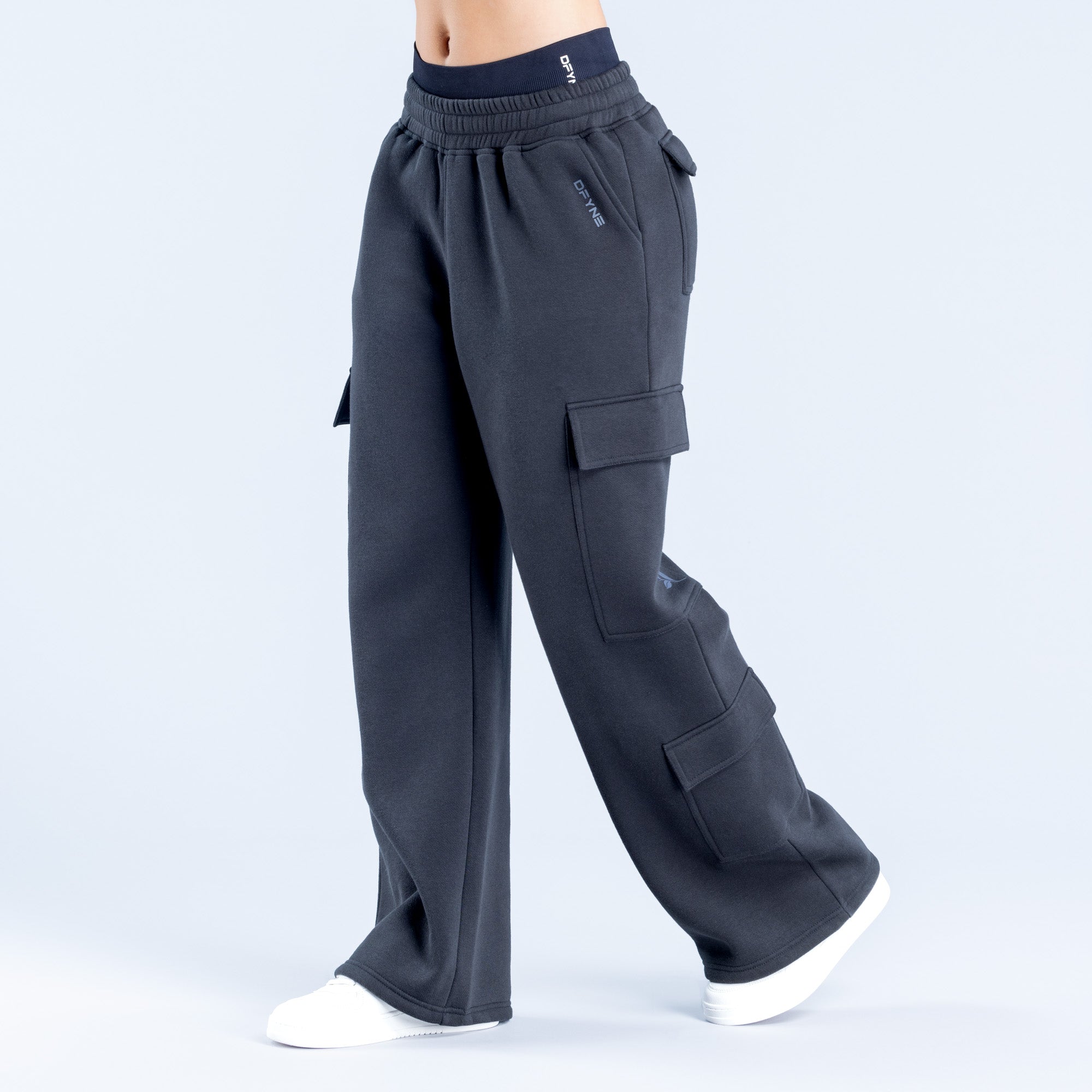 DFYNE Lanyi Edit Wide Leg Cargo Jogger Nadrág Női Fekete | 58372-GHDW